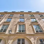 Pleasant Apartment In The Heart Of Paris
